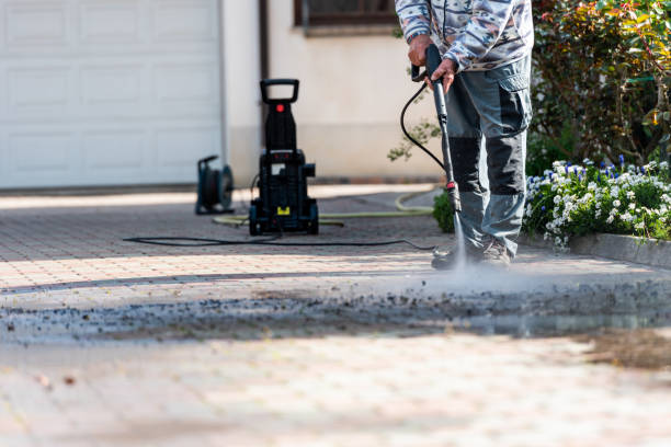 Best Commercial Pressure Washing  in Belmond, IA